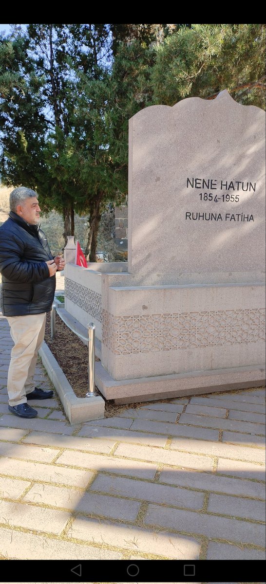 ozcanzafer's tweet image. 9 Kasım 1877 #Erzurum Aziziye Tabyaları'nın, Rus Baskını ile düşmesi üzerine, Milli Kahraman #NeneHatun öncülüğünde kadın/erkek #Dadaş Ahalinin işgalci Ruslara taarruz gerçekleştirerek #AziziyeDestan'ı yazan, Şehit ve Gâzilerimizi, Zaferin 147.Yıl dönümünde Rahmetle Anıyorum..🇹🇷