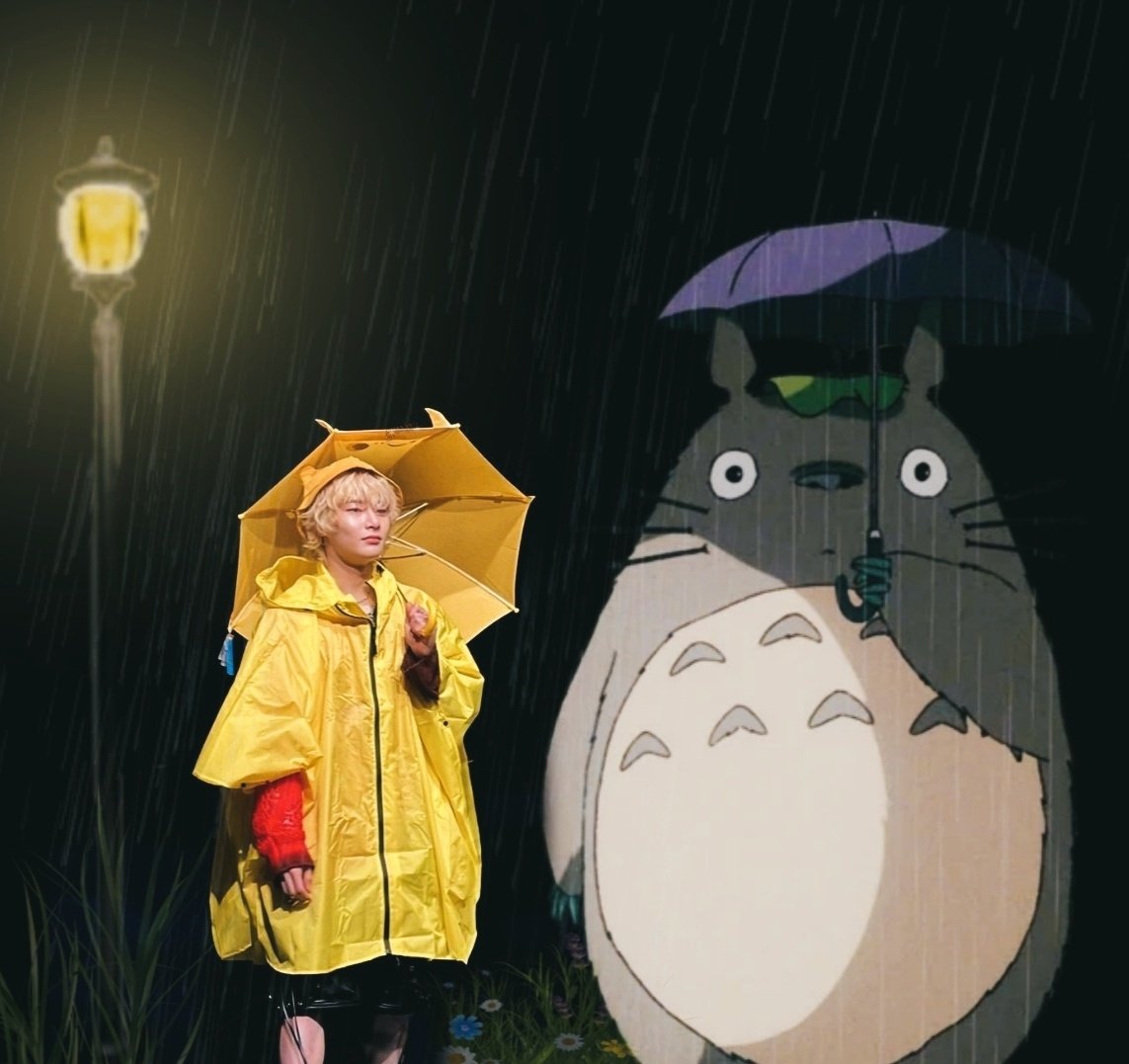 Jeongin and his neighbor totoro 🌱