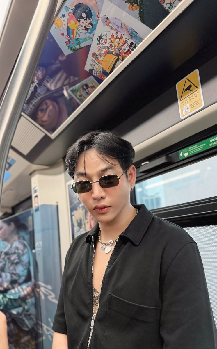 PeckPalitOfficial tweet media