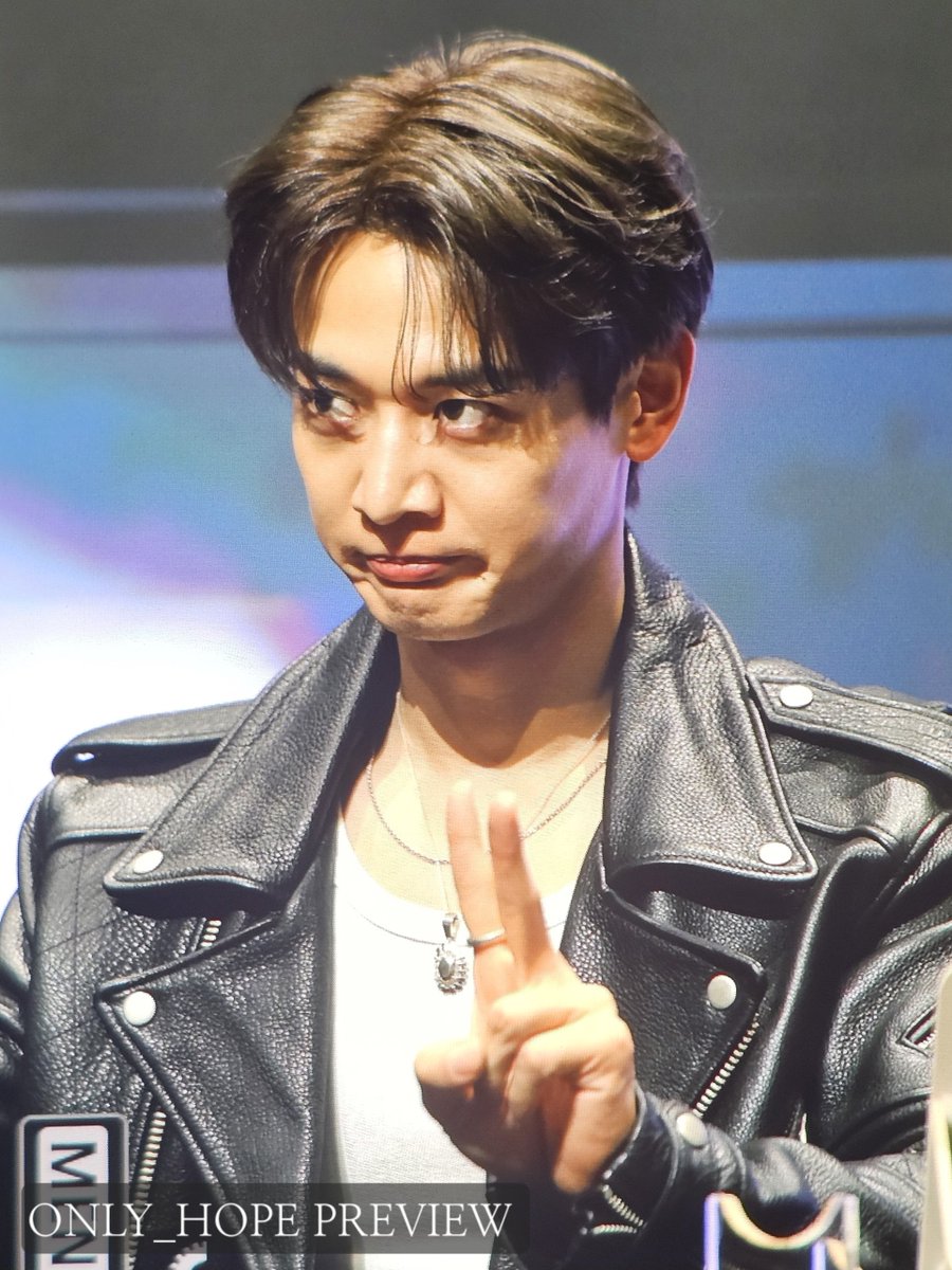 241109 민호 [Call Back] 뮤직코리아 팬사인회💎

우리 장꾸 >< 

#샤이니 #SHINee #민호 #MINHO #ミンホ