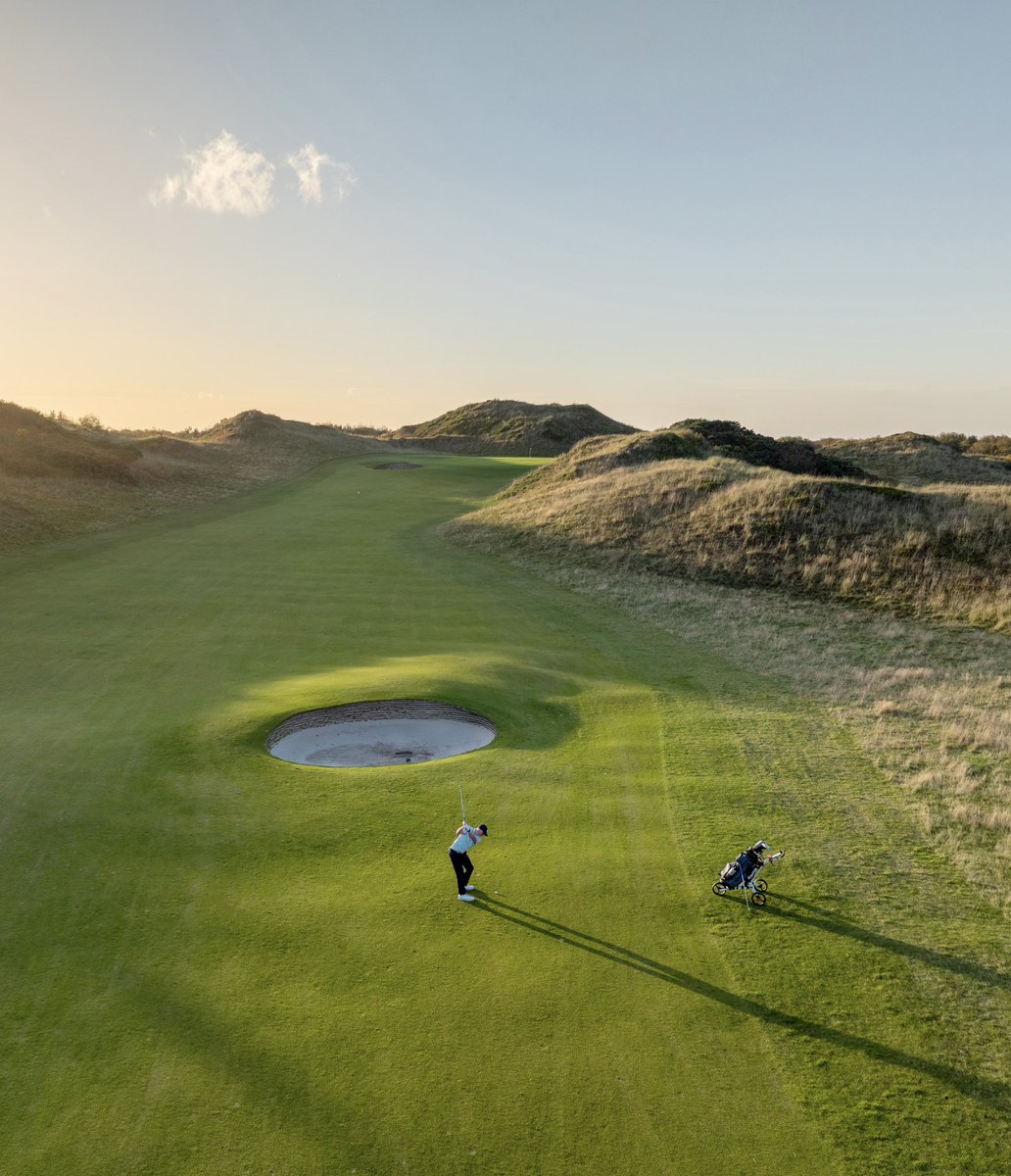 Clearer skies are set to return next week, bringing an end to this anticyclonic gloom!

#november #hillside #autumngolf #hillside #top100 #southport #englandgolf #top100golf #linksgolf