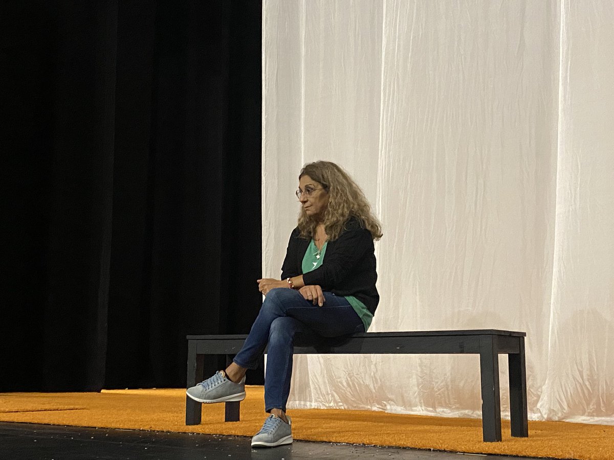 Aula de Teatro UCO (@ucoteatro) on Twitter photo Ayer algunos miembros del Aula acudimos a ver 𝑷𝒐𝒏𝒄𝒊𝒂, texto y dirección de Luis Luque y protagonizada por Lolita Flores.
Agradecer al <a href="/IMAECordoba/">IMAEcordoba</a> por brindarnos la posibilidad de tener un diálogo con Lolita. Ayer algunos miembros del Aula acudimos a ver 𝑷𝒐𝒏𝒄𝒊𝒂, texto y dirección de Luis Luque y protagonizada por Lolita Flores.
Agradecer al <a href="/IMAECordoba/">IMAEcordoba</a> por brindarnos la posibilidad de tener un diálogo con Lolita.