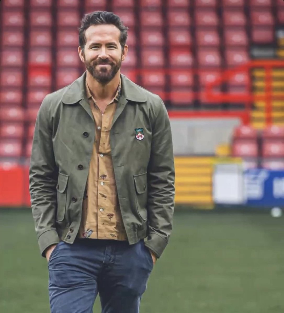 ryan reynolds fan era tweet media