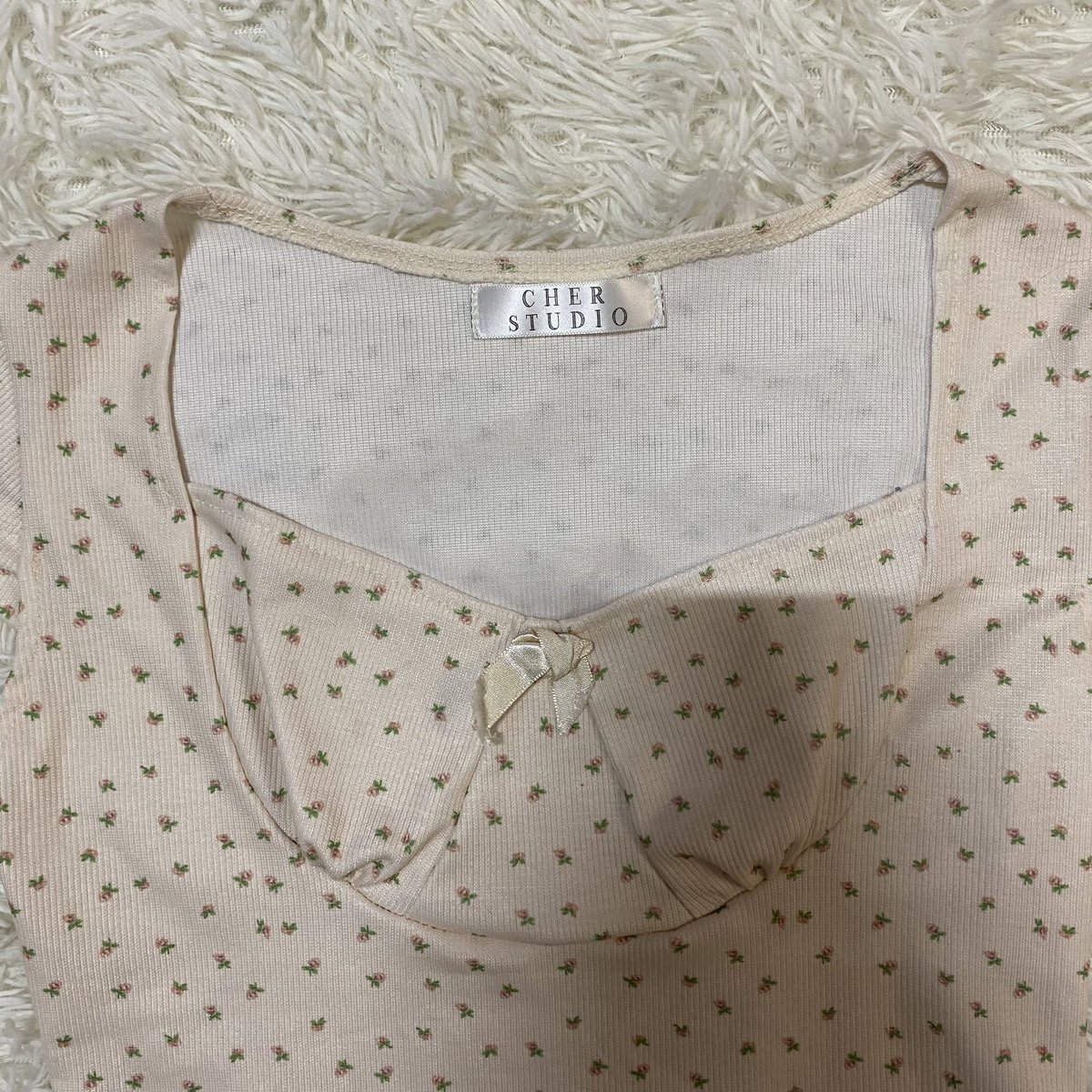 Usedbyploly's tweet photo. ครอปลายดอกไม้งานป้าย 80.- https://t.co/jtINQNgw5k