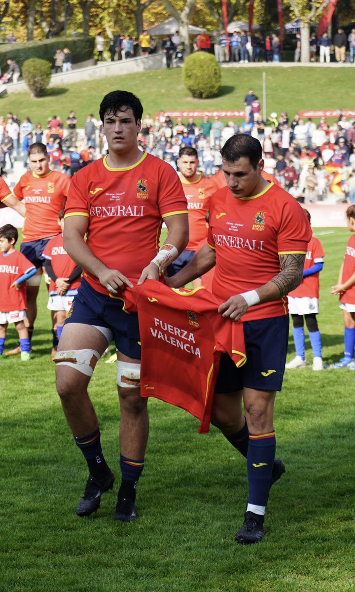 Valencia ❤️ 

#LoQueNosUne | #LosLeones