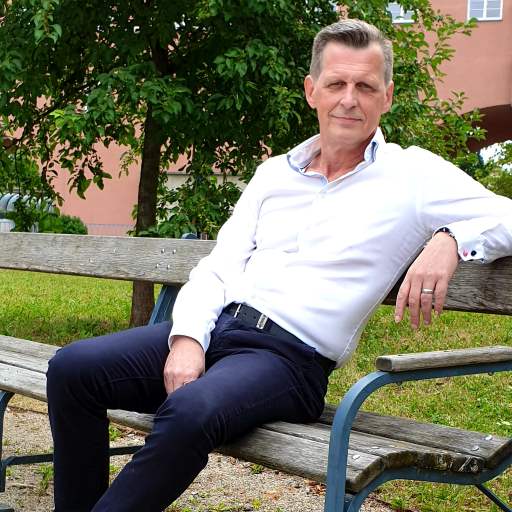 HoGaPunk's tweet photo. Warum ich ihre 1. Wahl bin!
https://t.co/Ls2MN3tzDv

Einhergehend mit individuellen Lösungen und Coaching, geht die Kostenoptimierung in allen Bereichen.
Das geht von der Dienstplanoptimierung, bis hin zur Kostenreduzierung durch Nachhaltigkeit.
Damit macht sich mein Einsatz https://t.co/5BJbER3uSs