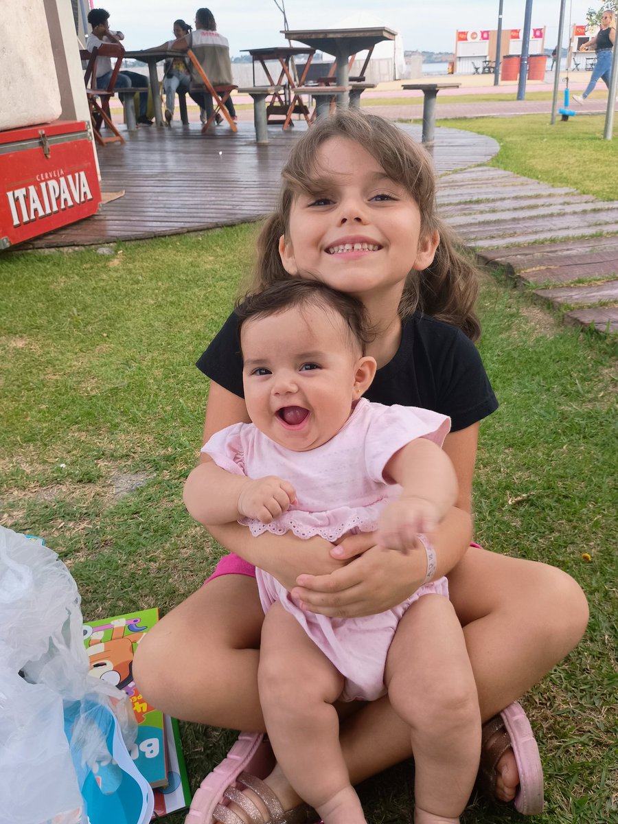 FernandinhaTf's tweet photo. Minha maior riqueza ❤️ https://t.co/PCIgJLa0AE