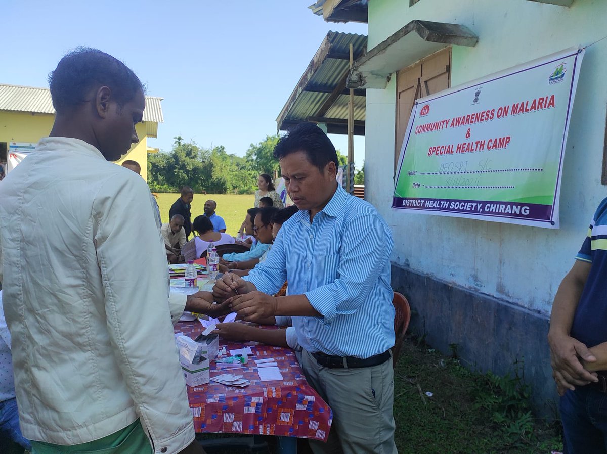 dhs_chirang's tweet image. DHS,Chirang organized a Tribal RCH Camp &amp;amp; #CommunityAwarenessProgram on Malaria in Deosri, near the Indo-Bhutan border. Health team frm Shantipur SD conducted tests &amp;amp; provided medicines to around 150 villagers, spreading vital awareness. #Healthcare #MalariaAwarenes