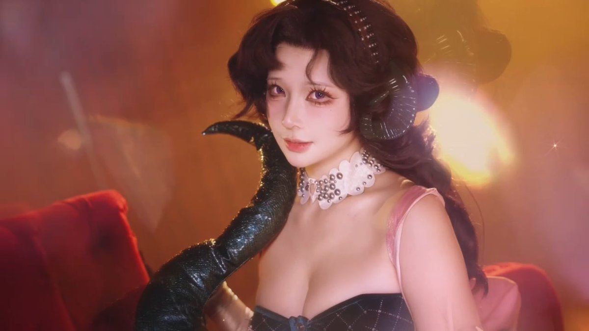那……今天就一起跳舞吧！#cosplay https://t.co/A4fEnWDHYt 来自 @YouTube https://t.co/FM1qz6s1jS