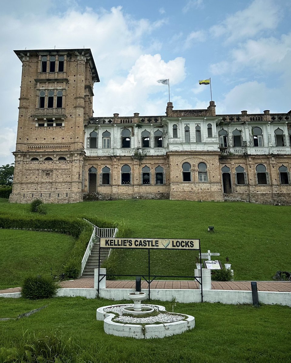 denimo_rrr's tweet image. I went to Ipoh-MY🇲🇾 last May. 
The city was picturesque &amp;amp; very clean. Oh, the food was superb! 🙌🏼 Ofc my fav was nasi lemak w/ sotong🦑 and nasi kandar chicken🤤👌🏼
Cobain deh mampir ke Ipoh kalo lagi jalan2 ke MY 👍🏼😎
#throwbackpic