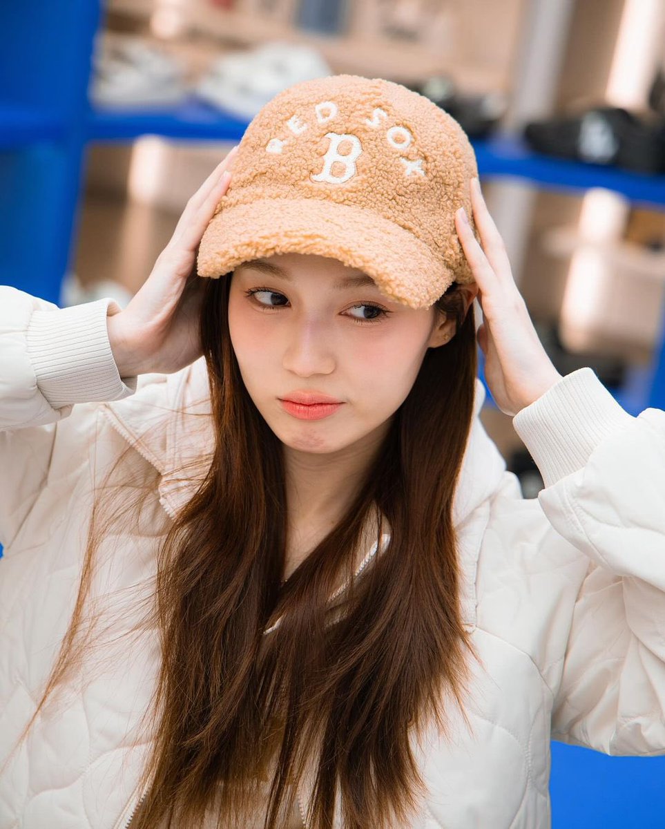 KwonTouchYoon's tweet photo. คนสวยขรากับหมวกสวยๆๆ ~

#MLBThailand #MLBcentralwOrld
#loverrukk #มินิฮาร์ทของเลิฟ https://t.co/L0uR67Y3NL