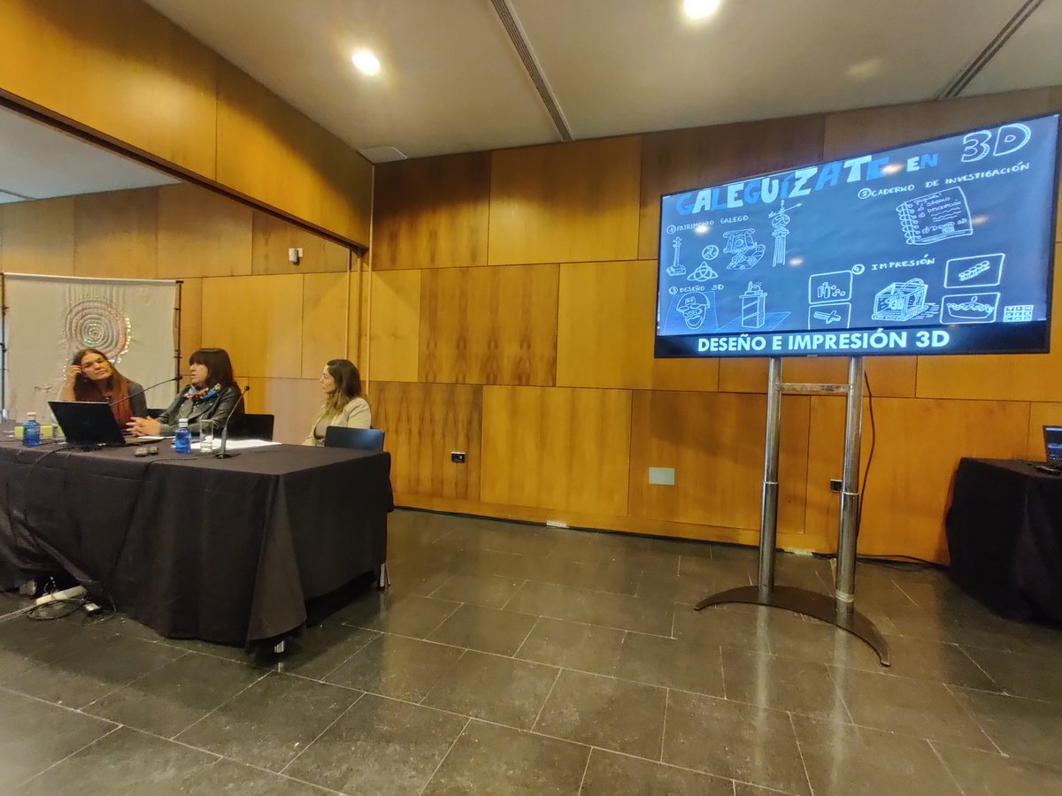 bibliotecaEPB's tweet photo. Grazas á @bescolaresgal por deixarnos explicar as actividades de biblioteca creativa e grazas a @mcc15001 por explícalo tan ben!!!
#XBEGA24 https://t.co/DJ5jIwTr10