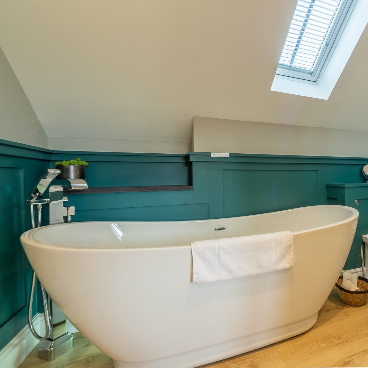 Cliff Farmhouse B&B Suites tweet media