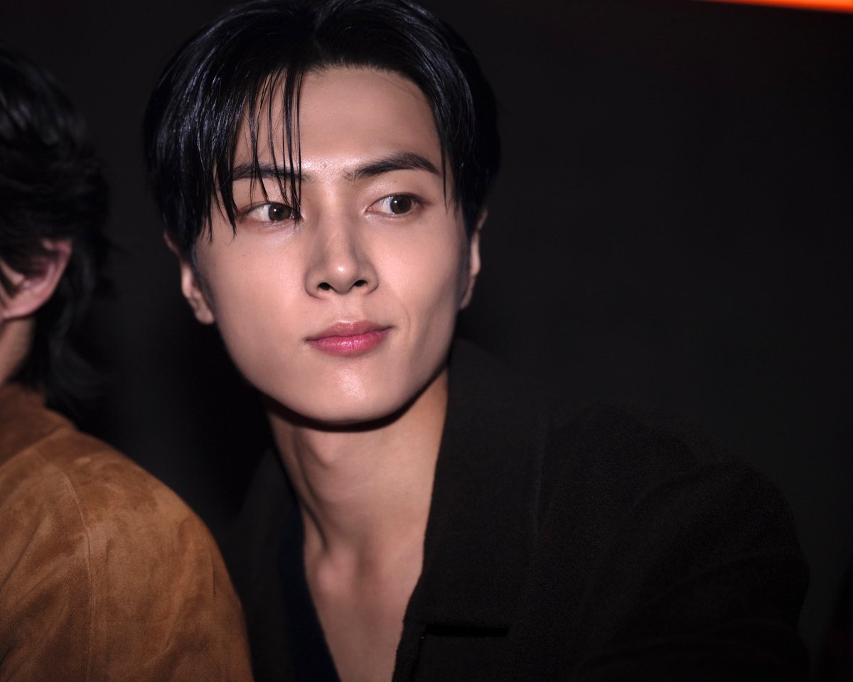 jjongbet's tweet photo. 241024 The Sound of Prada
미남 깜고..🐈‍⬛

#JAY #제이 #박종성 #ジェイ
#ENHYPEN_JAY #엔하이픈_제이  
#ENHYPEN #엔하이픈 #エンハイプン 
#TheSoundOfPrada https://t.co/PxBhe5AyMd