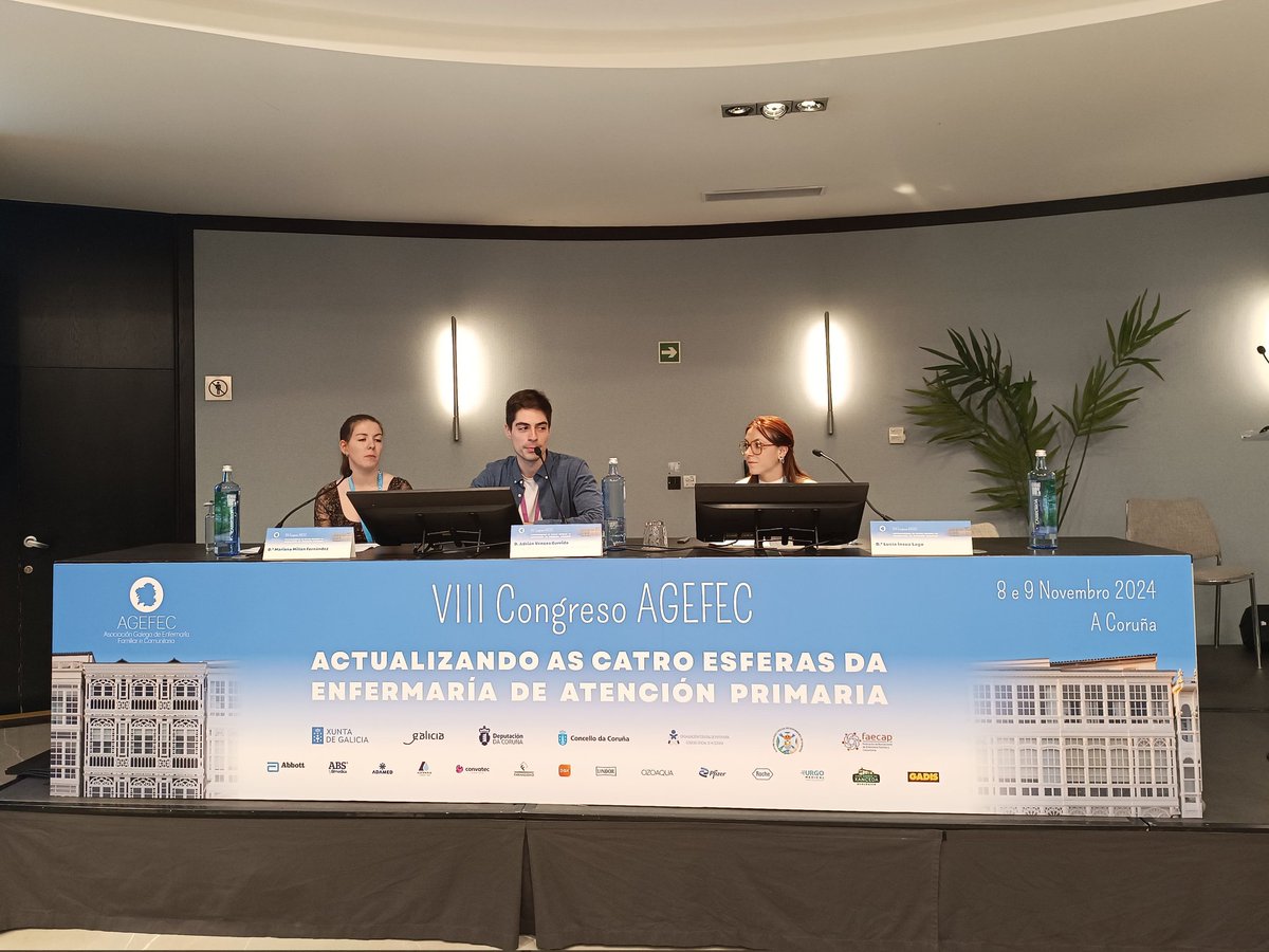 agefec's tweet photo. Adrián Vences Garrido, vogal de GdT de #AGEFEC, xunto con Mariana Millán Fernández e Lucía Insua Lago do GdT de #CuidadosPaliativos presentannos os novos grupos de traballo e a última infografía realizada polo grupo de Coidados Paliativos
https://t.co/0FLcQdoOCa https://t.co/u5kgEwuhsk