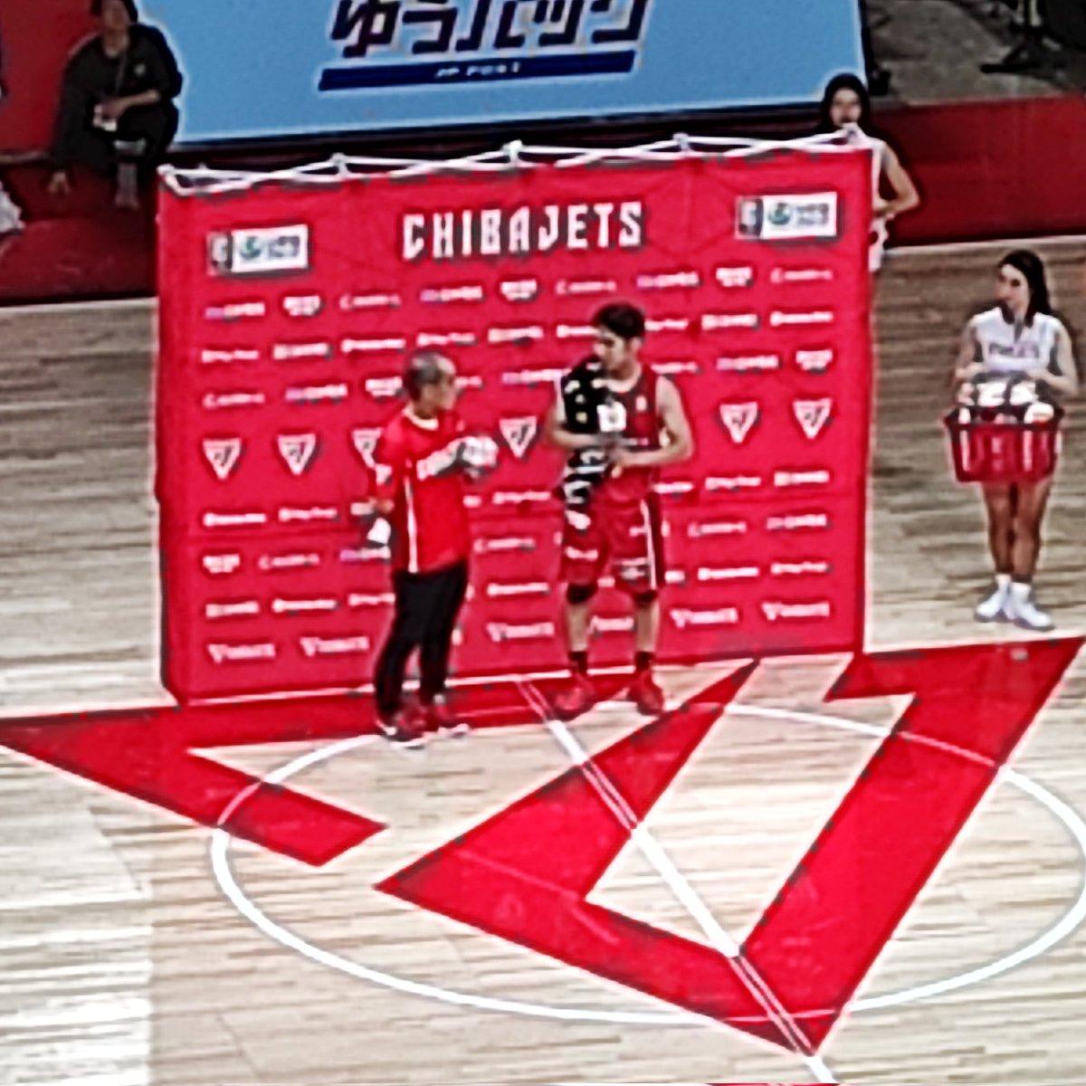 jetsmarines's tweet photo. 千葉Ｊ 99-72 名古屋Ｄ🏀
千葉ジェッツ勝利✨👏🎉🙌🙌🙌🙌😃🏀
ジャンボくん賞は小川麻斗とジョン・ムーニーと西村文男😃😃😃🏀 https://t.co/l1rM0bW71E