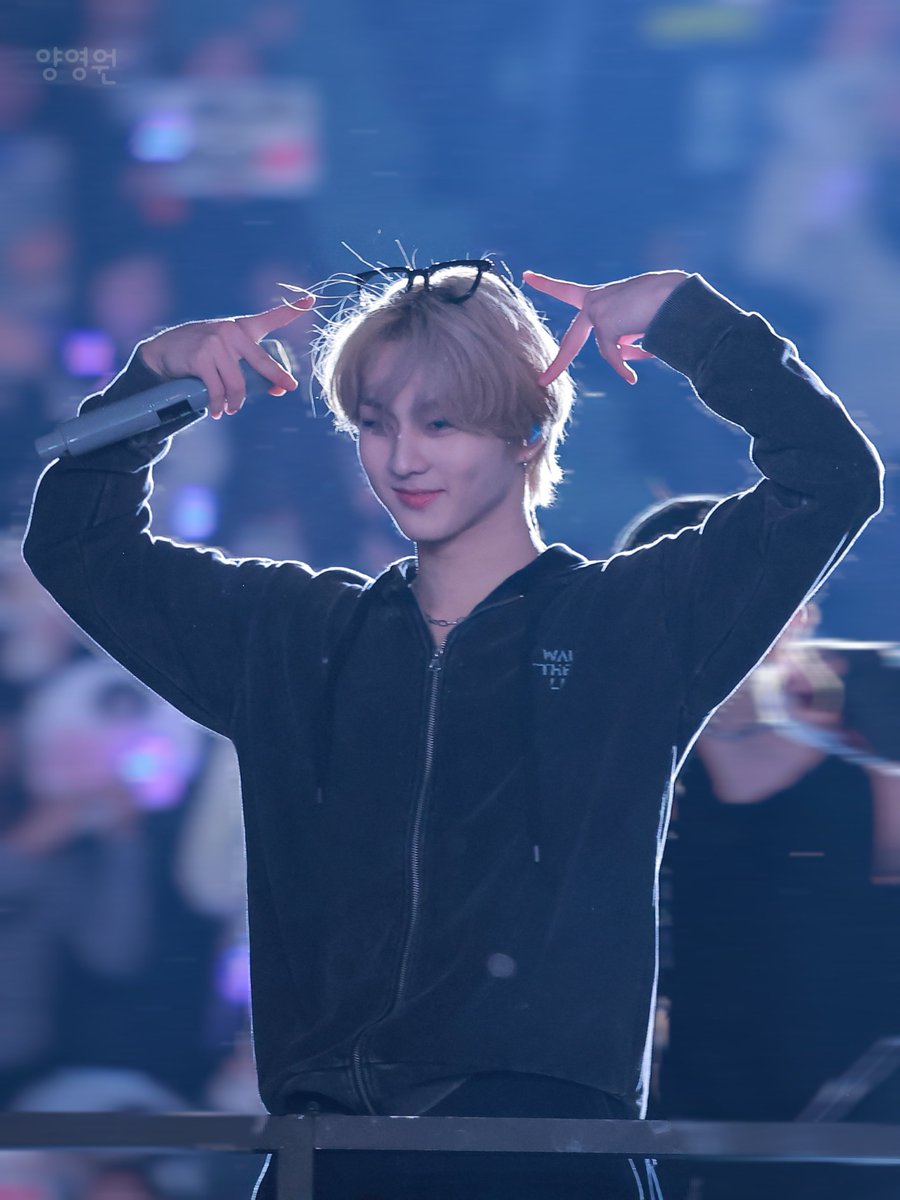 yang04ever's tweet photo. 241109 정원
WALK THE LINE IN SAITAMA
#정원 #양정원 #JUNGWON #ジョンウォン #ENHYPEN #ENHYPEN_JUNGWON
#WALKTHELINE #EN_WALKTHELINE 
#EN_WORLDTOUR_WALKTHELINE
#WALKTHELINE_IN_JAPAN https://t.co/m7dZRjwlSM