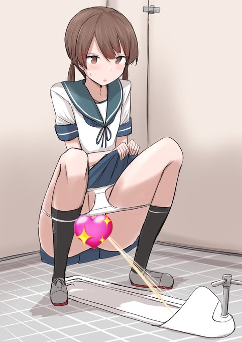 おしっこする白雪ちゃん。 