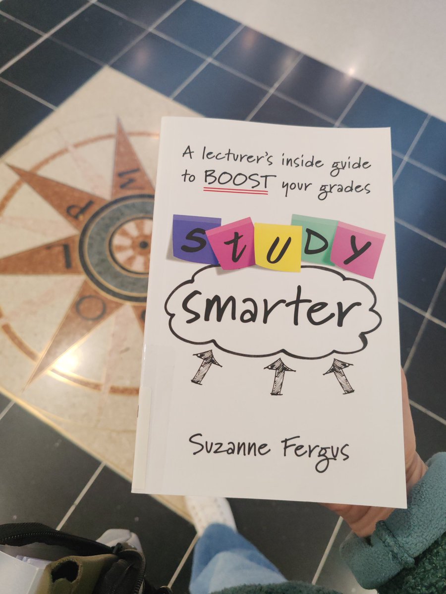 _ELLIE_JONES_x's tweet image. Such a little geek 🤓😁🪄
#BedTimeReads