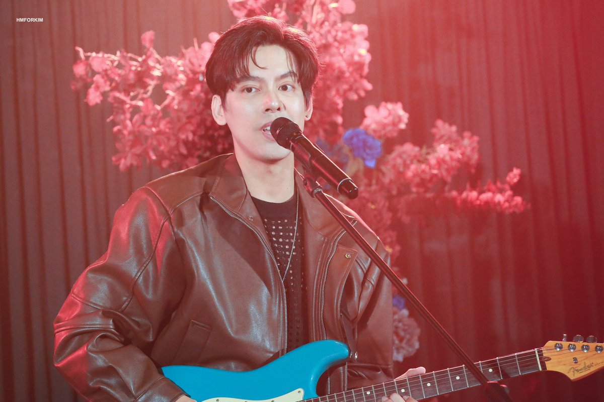 hmforkim's tweet image. 241109 KimTae Fan Con

ไม่เจอนานแล้ว🥺🥺🥺 @tae_darvid 

#KIMTAE_OVERDOPE 
#TaeDarvid