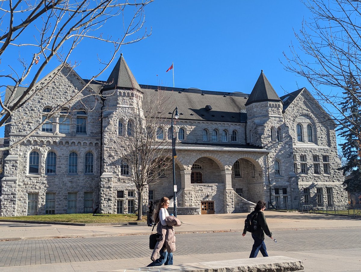 The_ACU's tweet photo. We had a productive day at @queensu in Kingston, hosted by #ACUAmbassador @smdenotter and the @QueensUGlobal team, discussing international mobility, equitable research partnerships and collaboration on the new #KCFP. Special thanks to @Csiss88 for the wonderful campus tour. https://t.co/iNxUawcs7h