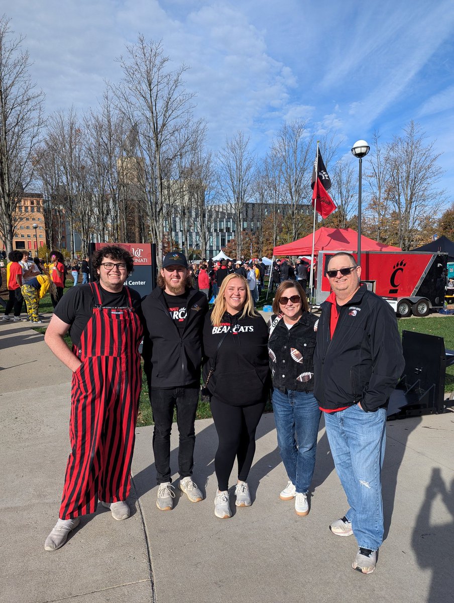 Go Bearcats! Beat the Mountaineers! #bearcats