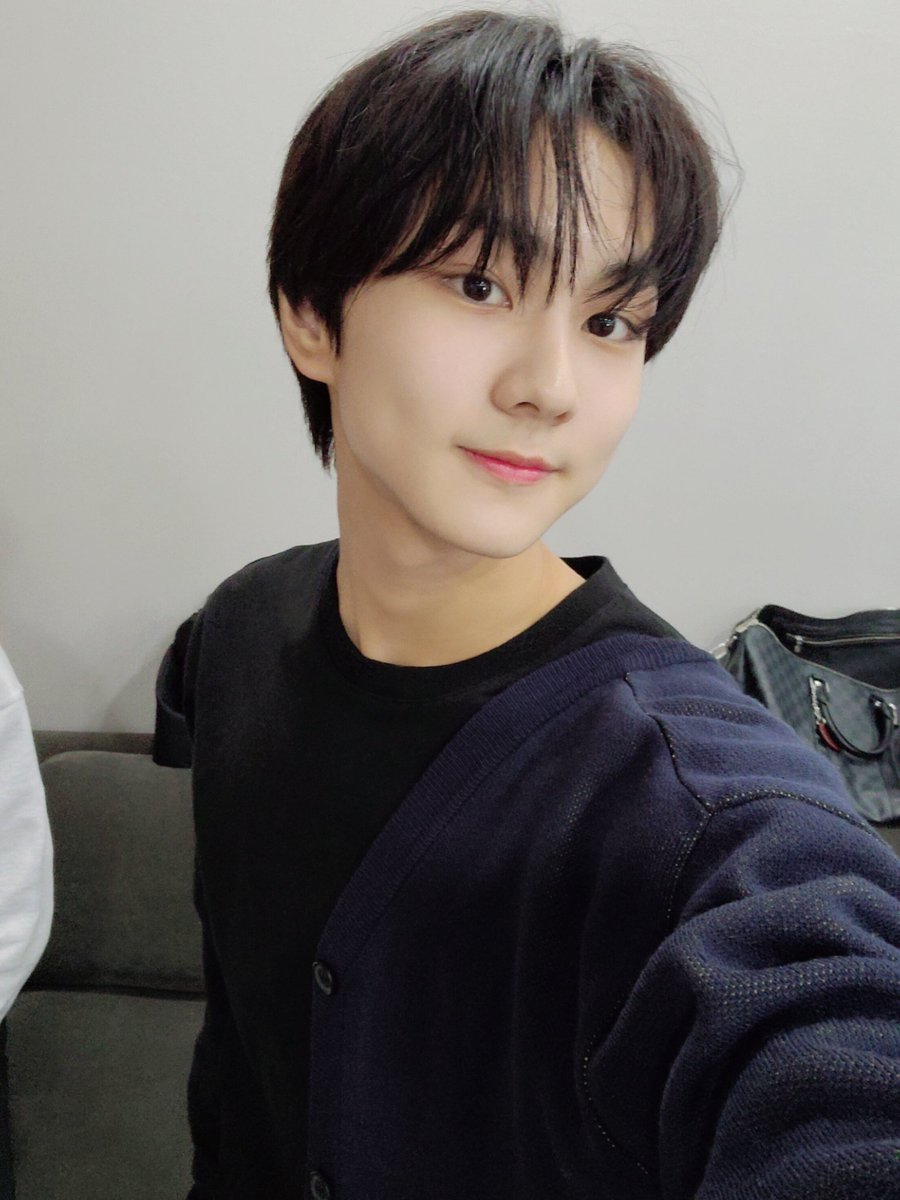 Por supuesto que me iba a dar mi escapadita para irme a disfrutar de este #𝐆ue𝕣ri𝐥laz𓊆到着𓊇𝐉a𝚙an, luego de correr con la suerte de encontrar el #𝐄𝐗𝐓𝐑𝐀·𝐒hift𝐓he𝐌ap· no me iba a perder de este tan esperado día. 

𝐌y𝚜𝕥𝑖ᥴ ⍟ ࿓ ࣪ ˖ #𝐋o𝑣𝕚e