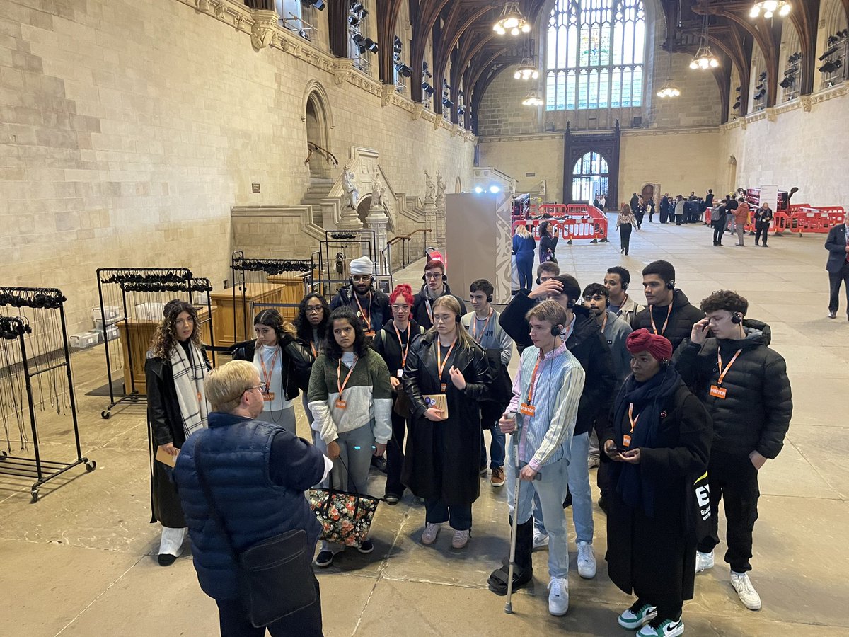 danger_mogs's tweet photo. Great day @UKParliament for UPS #students @westlondoncol - perfect prep for January exam to see PM question time and to catch the opening of the commons #loveFE #politics #government https://t.co/k2e77n1dmR