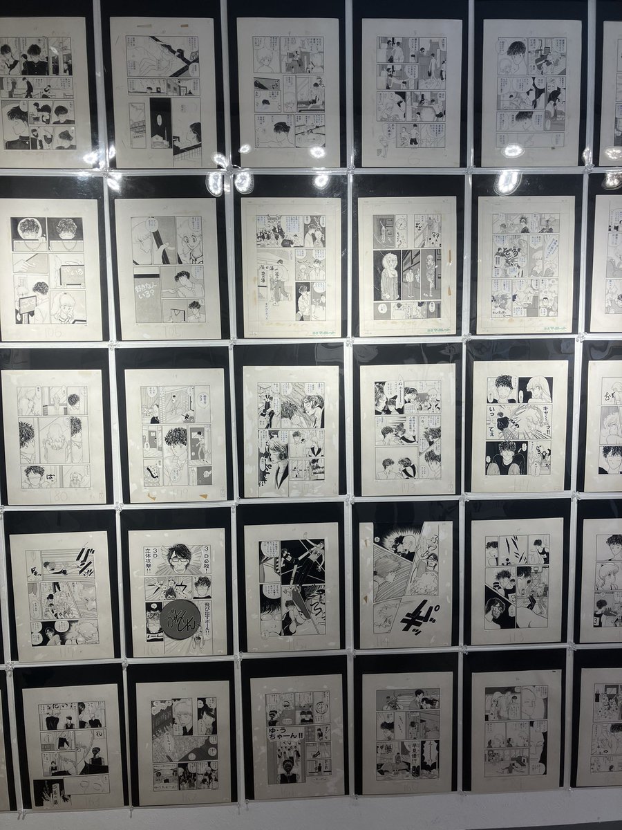 uwb3's tweet photo. 小林じんこ先生の展覧会に行ってきました！なんか生原稿見て泣けちゃ��くらい会話とか線とか好き。映り込んじゃうので接写が中々難しい。吉祥寺も久しぶりに行けてよかった。 https://t.co/SB6oK4qwW4