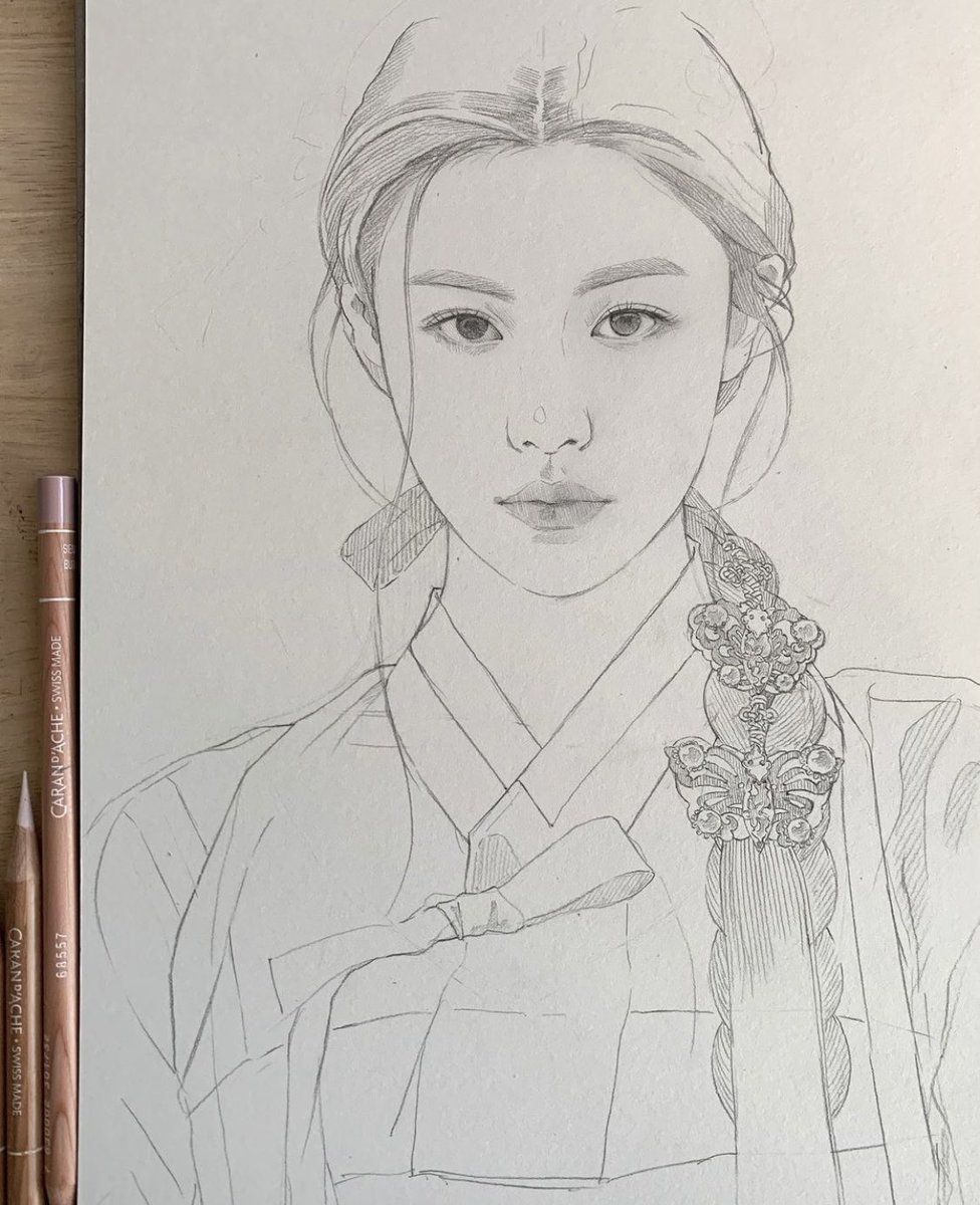 HANTOGRAPH_'s tweet image. 오랜만의 한복. 고윤정 

#GoYounJung #hanbok 
instagram.com/p/DCJmYgYB93W/…