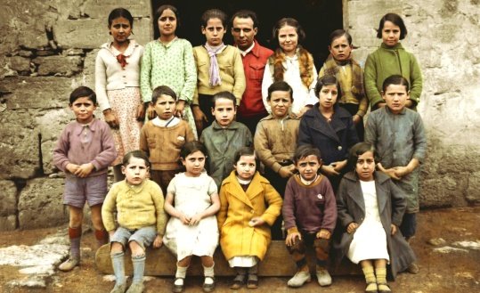 VallesR_Alberto's tweet photo. Compararem les dues educacions, en un mini projecte que desemboca amb la sortida al teatre per veure "El Mestre que va prometre el Mar", pel-lícula basada en part de la vida del Mestre Antoni Benaigues.

#educació #educaciópúblicadequalitat #educación #educaciónpública https://t.co/14td1wl57k