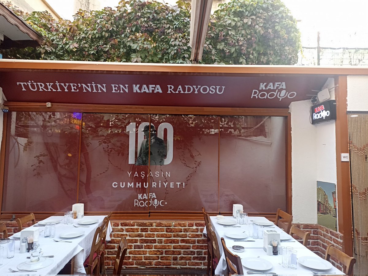 seleren2's tweet photo. Sen yoksun mekana biz sahip çıkıyoruz  @nihatsirdar  @kafaradyo @Guclumete https://t.co/OSRIcyN7s0