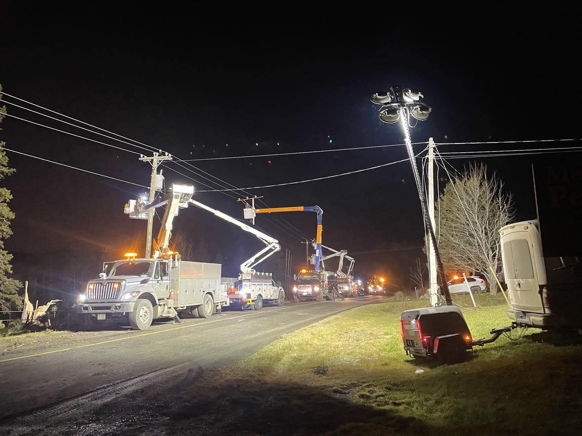 MERCI AUX ÉQUIPES D'ÉNERGIE EDMUNDSTON!
----
THANKS TO EDMUNDSTON ENERGY CREWS!