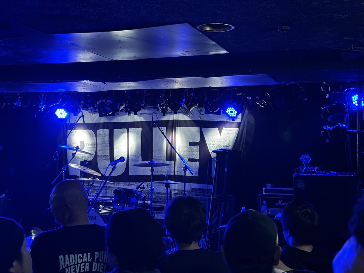 t_wdrums's tweet photo. 今日はPULLEYでした。観られてよかった！
メンバー同士楽しそうに演奏してるバンドって最高。 https://t.co/619ngGxdwj