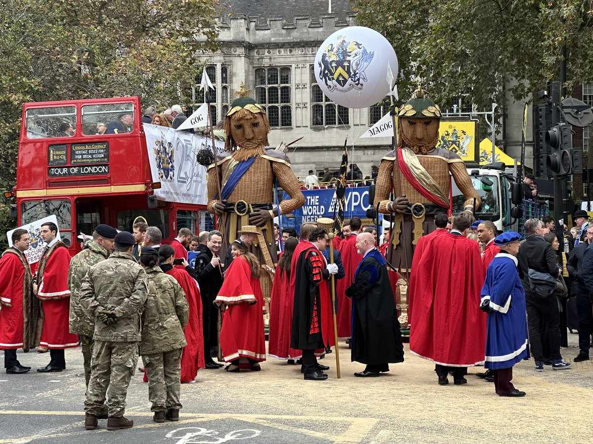 At the start of the return leg of the Lord Mayor’s Show