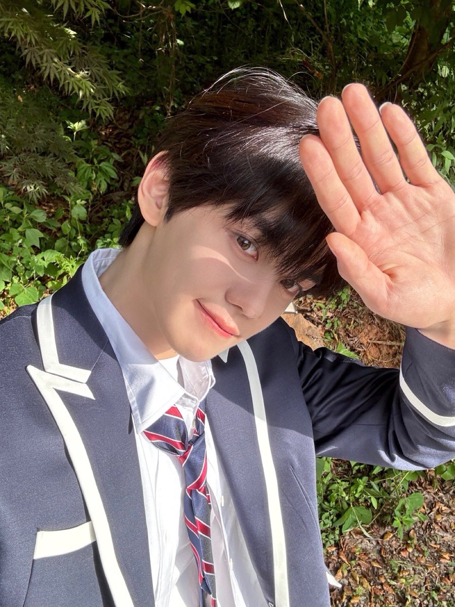 ZB1_official's tweet photo. _💌

제로즈! 공백기 아닌 공백기여서 심심하지ㅎㅎㅎ 맨날 이렇게 놀아줄게용ㅎㅎㅎ 오늘도 넘 고생했고 내일도 아주 화이팅이야ㅎㅎ 사랑하고 이따 또 플챗에서 보자용 사랑해🩵🩵🩵🩵

#KIMGYUVIN #김규빈
#ZEROBASEONE #ZB1 #제로베이스원 https://t.co/mPUr4rnXWH