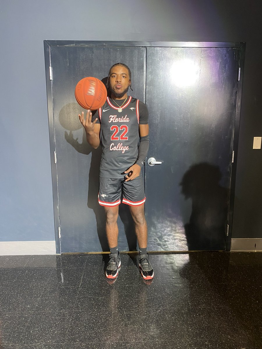 Santa Fe Catholic High School Boys Basketball (@sfc_boysbball) on Twitter photo ‘22 SFC Alum Johnny Torrence and <a href="/FC_Hoops_/">Florida College Men’s Basketball</a> are back in action today at 4:00 pm
Through 6 games vs. a tough schedule:
13.2 PPG (35.7% 3FG)
4.2 RPG
2 SPG
Proud of our guy and love to see it! ‘22 SFC Alum Johnny Torrence and <a href="/FC_Hoops_/">Florida College Men’s Basketball</a> are back in action today at 4:00 pm
Through 6 games vs. a tough schedule:
13.2 PPG (35.7% 3FG)
4.2 RPG
2 SPG
Proud of our guy and love to see it!
