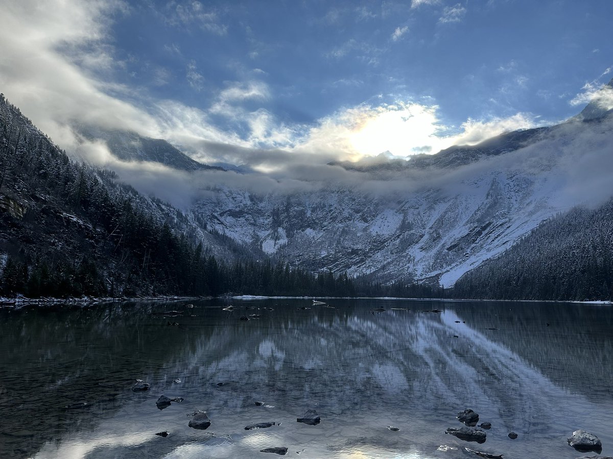 TaylorAWashburn's tweet photo. My weeklong sabbatical (can you call a short vacation a sabbatical??) is coming to an end quickly… hikes and hanging out in spaces with pure solitude do wonders for the 🧠 and ❤️

Still can’t believe places like this exist https://t.co/XKuyS6vXcQ