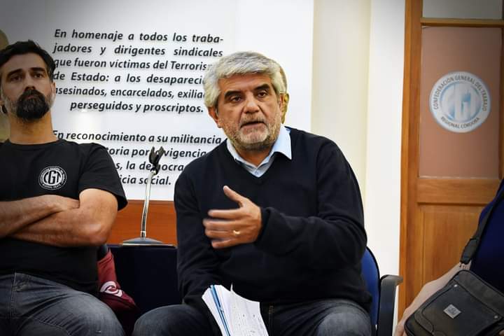 waltercorreaok's tweet photo. Participé de una charla en la histórica casa de CGT en Córdoba, junto al delegado de Unión Obrera Ladrillera sec. Córdoba capital, Leandro Vallejos Arce, acompañados por representantes de las tres centrales obreras. https://t.co/Ig8V88Uyxj