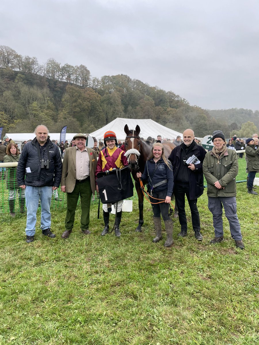 13:10 - McCartney’s Equine, Pedigree &amp; Livestock Restricted Race
1st -  Barton Snow
2nd - Great Valley
3rd - Cossack Dancer 
Congratulations to all connections 🎉