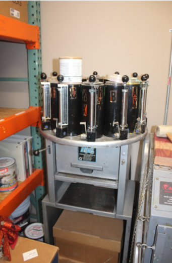 AlfredsAuction's tweet photo. PREVIEW TODAY 1PM-4PM for our 11.10.24 #TrentonNJ #Hardware Store #Liquidation #Auction! Here are some of the #painting supplies in the auction: untinted paints~paint coloring/tint machine~paint shaker~#paint, caulk https://t.co/BCNlpIPzJY
#mercercountynj #diy #protools https://t.co/SZvALZwf54