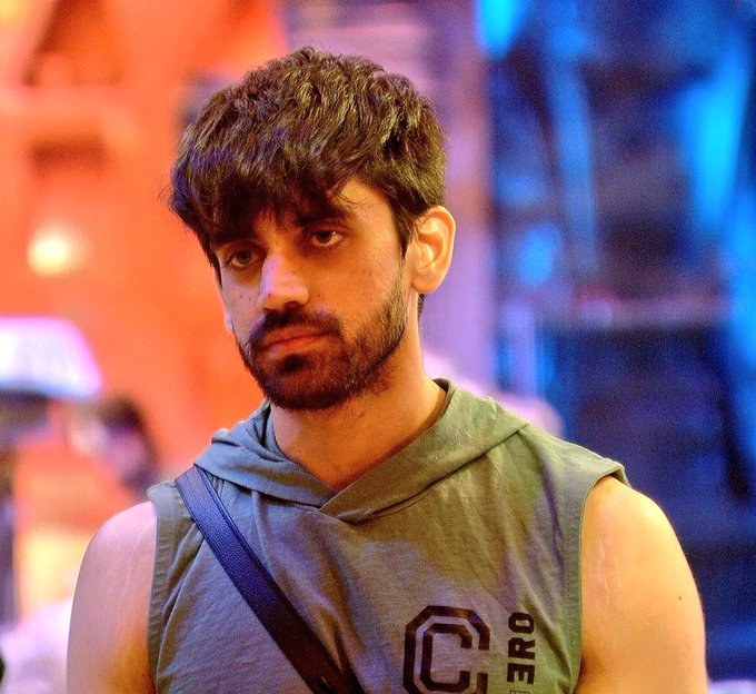 inm24news's tweet photo. 🚨 Ranking Poll: Week 5 🚨
Smash that ❤️ & 🔁 if you're backing #AvinashMishra in the #BiggBoss18 house! 🔥
⏰ Poll open for 24 hours: 7 PM to 7 PM
⚡️ Let’s get him to the top! 💥
#BB18 #SalmanKhan #SupportAvinash #BiggBossPoll https://t.co/O0u4YnQFwK