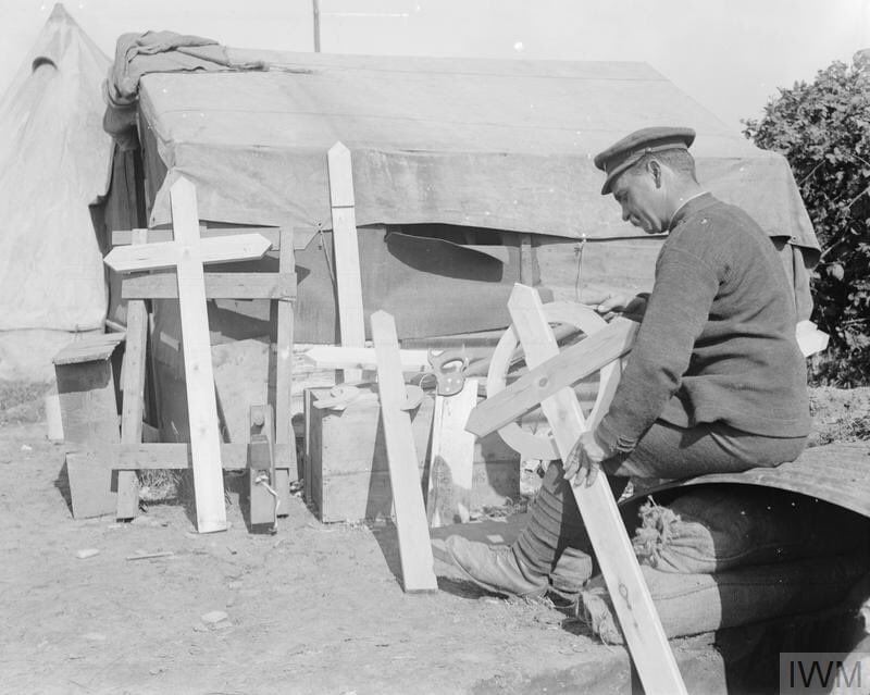 CraigSearle1's tweet image. Nov 1917 , Canadian troops made a final push and captured Passchendaele.  British forces had suffered 275,000 casualties including 38,000 Australians, 15,600 Canadians and 5,300 New Zealanders.  After 3months of fighting, the Allies had advanced just 8km/5 miles.
#Passchendaele