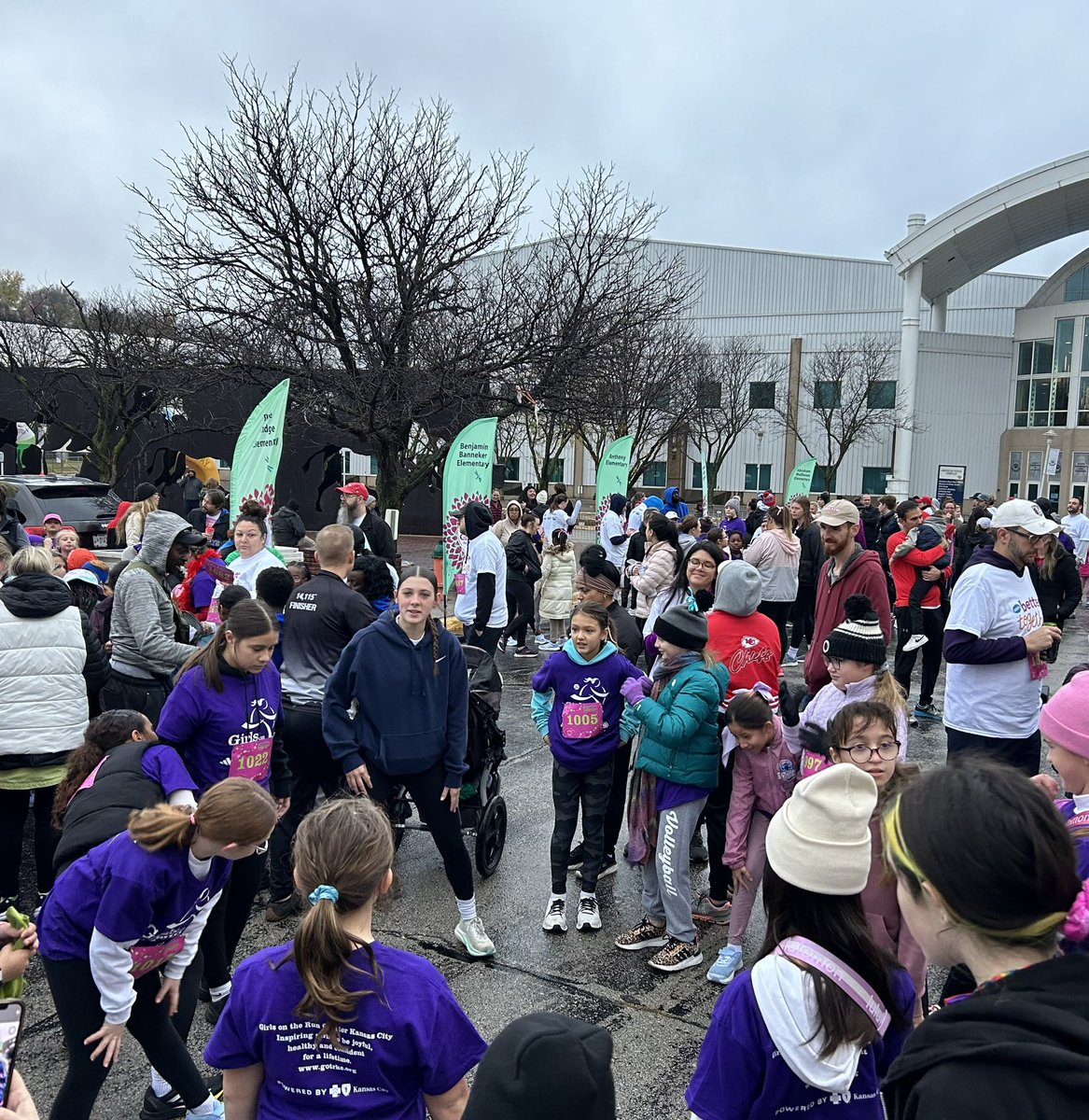 Coach Sulzen (@coachsulzen) on Twitter photo OPXC! Serving the community and Meadowbrook Elementary. Alaina always ready to lead and be an awesome example on the course and off! <a href="/Northmen_Cval/">Chad M Valadez</a> <a href="/Northmen_Cval/">Chad M Valadez</a> OPXC! Serving the community and Meadowbrook Elementary. Alaina always ready to lead and be an awesome example on the course and off! <a href="/Northmen_Cval/">Chad M Valadez</a> <a href="/Northmen_Cval/">Chad M Valadez</a>