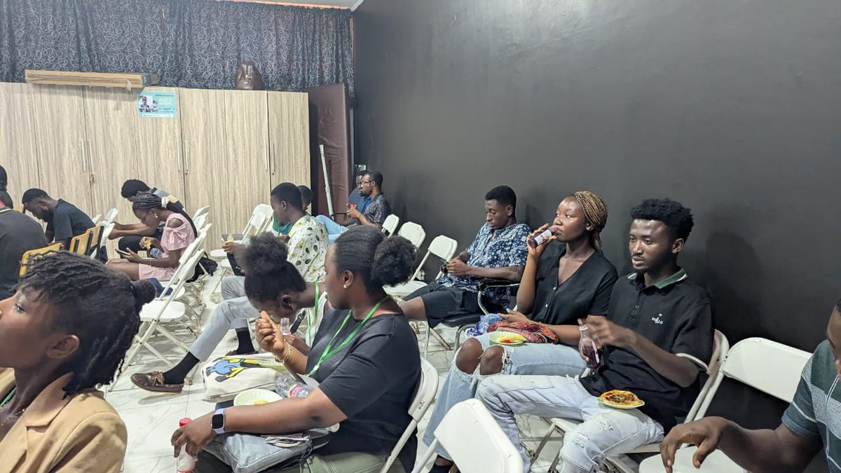 kwekutech's tweet image. 🍲 Food, React, Network, and Vibes. 🍲

What more could we ask for? #ReactGhanaMeetup  hitting all the right notes and crossing the bar again! 🎉🙌

Here’s to code, community, and great connections! 💻✨

#TechInGhana #GoodVibesOnly @ReactGhana