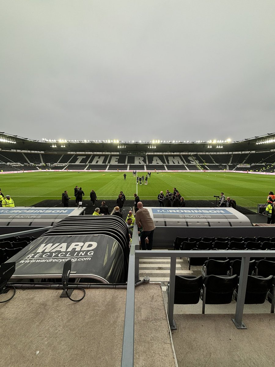 j0sephmcc0rmack's tweet photo. #DCFC and #PlymouthArgyle both restored their winning ways in midweek.
The Rams have won 5 of their 7 home matches in all competitions, but their visitors have gained just 1 point from a possible 21 on the road.
Itโs #DERPLY in the @SkyBetChamp - live on @DCFCAD from 2:15. https://t.co/kxPHU5Yw4h