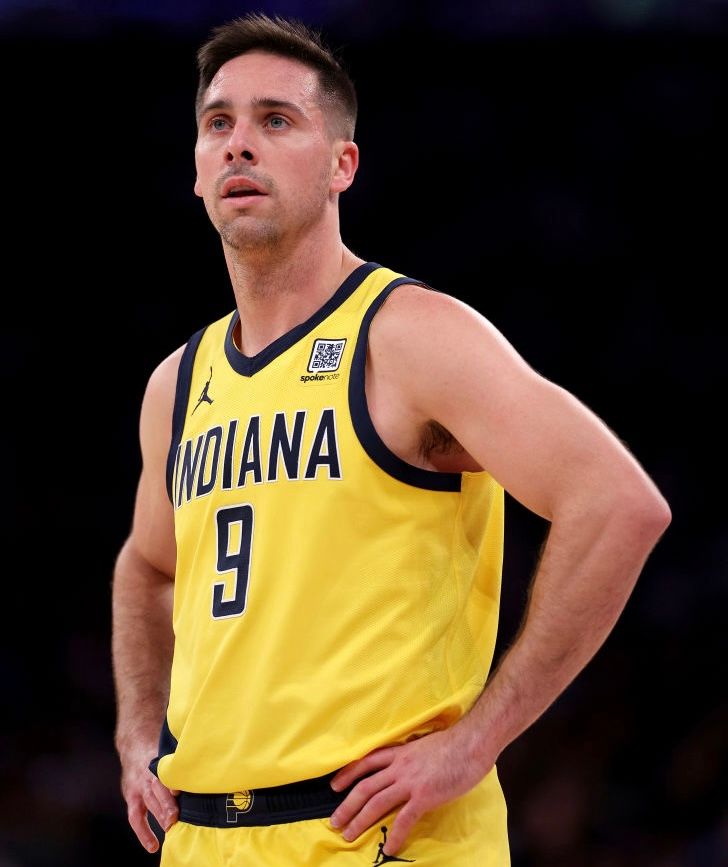 Basketball University tweet media