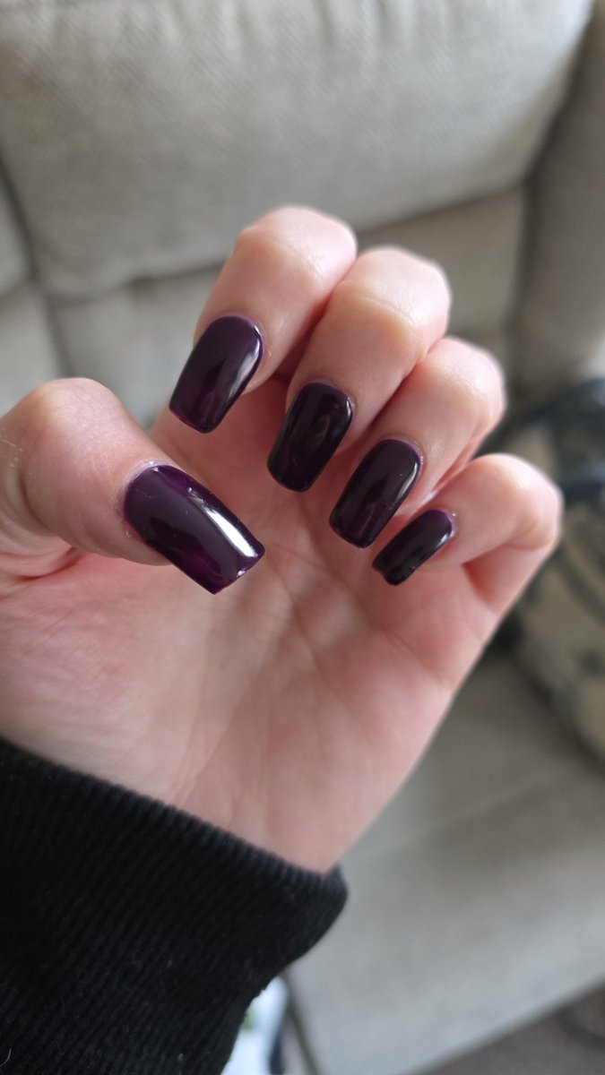 Decided to treat myself and get my nails done. This year has been a rollercoaster and it's still not over. Hoping this helps make me feel slightly better about life 😂💜
