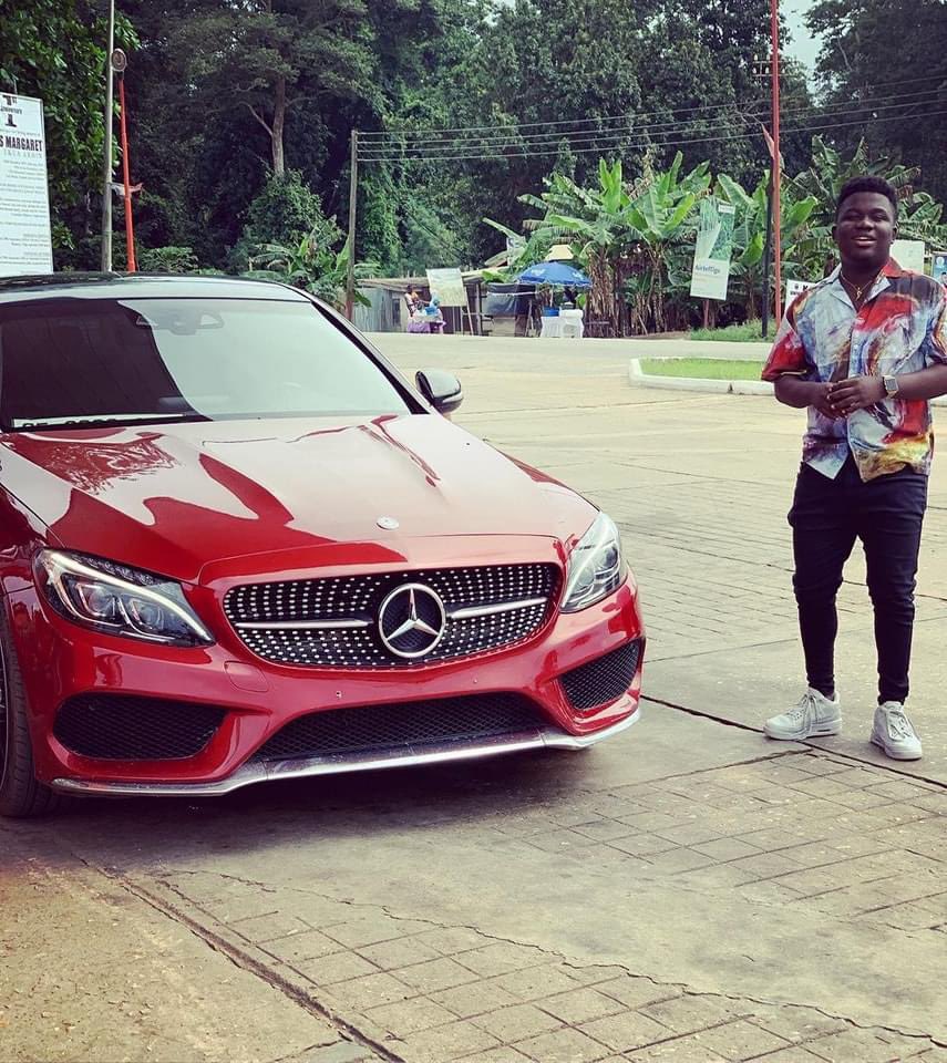 Old_Takerr's tweet image. This #Abutrica en old car fit buy @KojoForex  en home use cyber truck