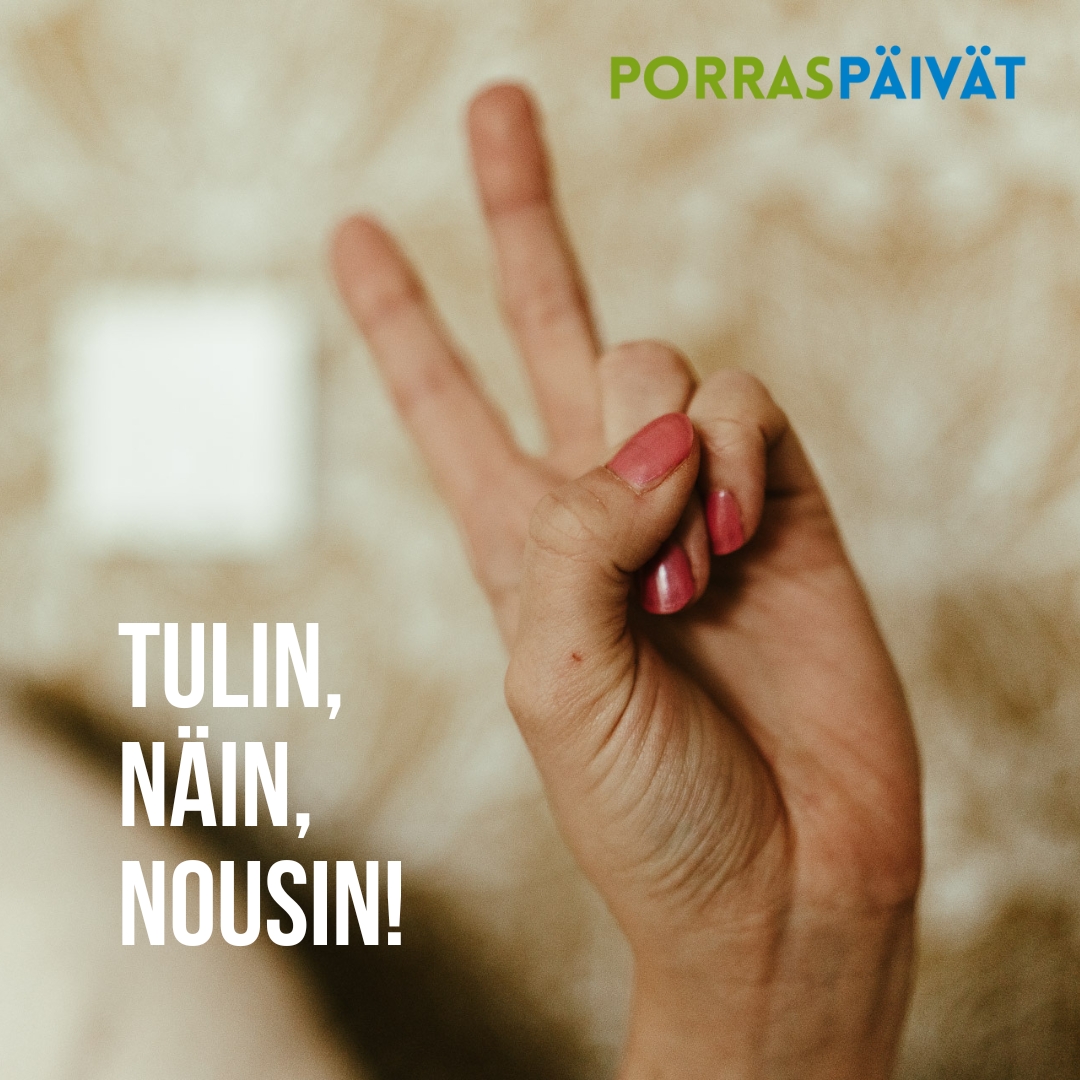 Huhhahhei, sitähän on porrasteltu jo viikonlopun puolelle. Hyvä me! ✌🏼 Lauantaitanssit portaissa, porrastreeni ennen lauantaisaunaa, portaiden pesu ja kaiteiden kiillotus - mitä sun lauantain porrasteluihin kuuluu?

#porraspäivät #LiikkuvaAikuinen #AktiivisuusOnUusiNormaali